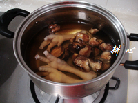 海参香菇凤爪汤怎么做